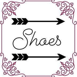 Shoe Section ——>